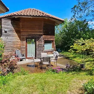 Сasa de vacaciones Artizar Gunea Yurta Con Jardín